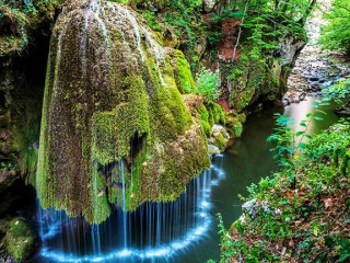 bigar-waterfall-image