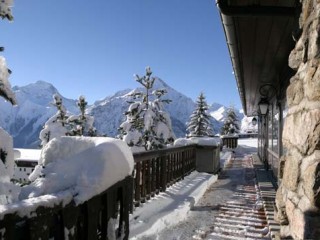 balcon-neige-la-farandole-montagne-sapin
