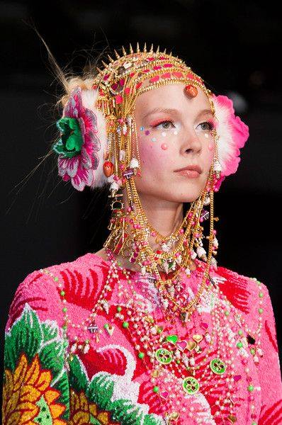 robe-et-bonnet-rose