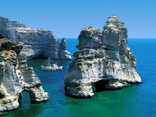 Milos-Island-Greece-Nature-Wallpaper-Image-featuring-Beaches