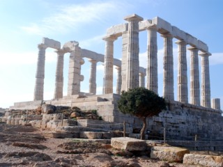greece-temple-of-poseidon-ancient-athens-temple-ruins-stone-pillars-sky-tree-3872x2592