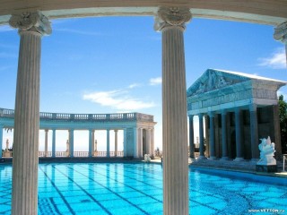 pool_in_greece-149624